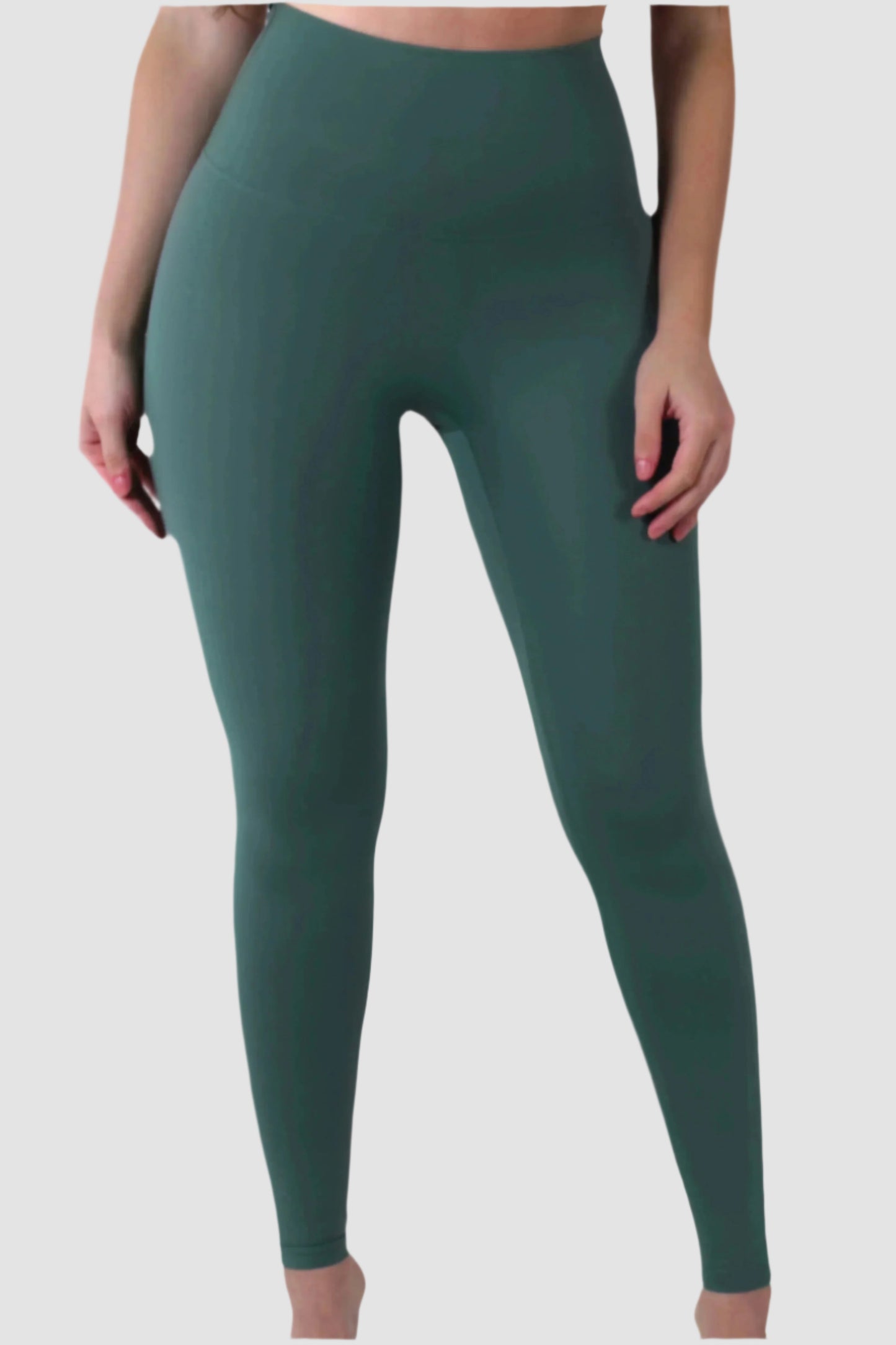 Green Aivvia Athletics high-rise leggings, women’s activewear tights for gym, fitness, and sporty style.