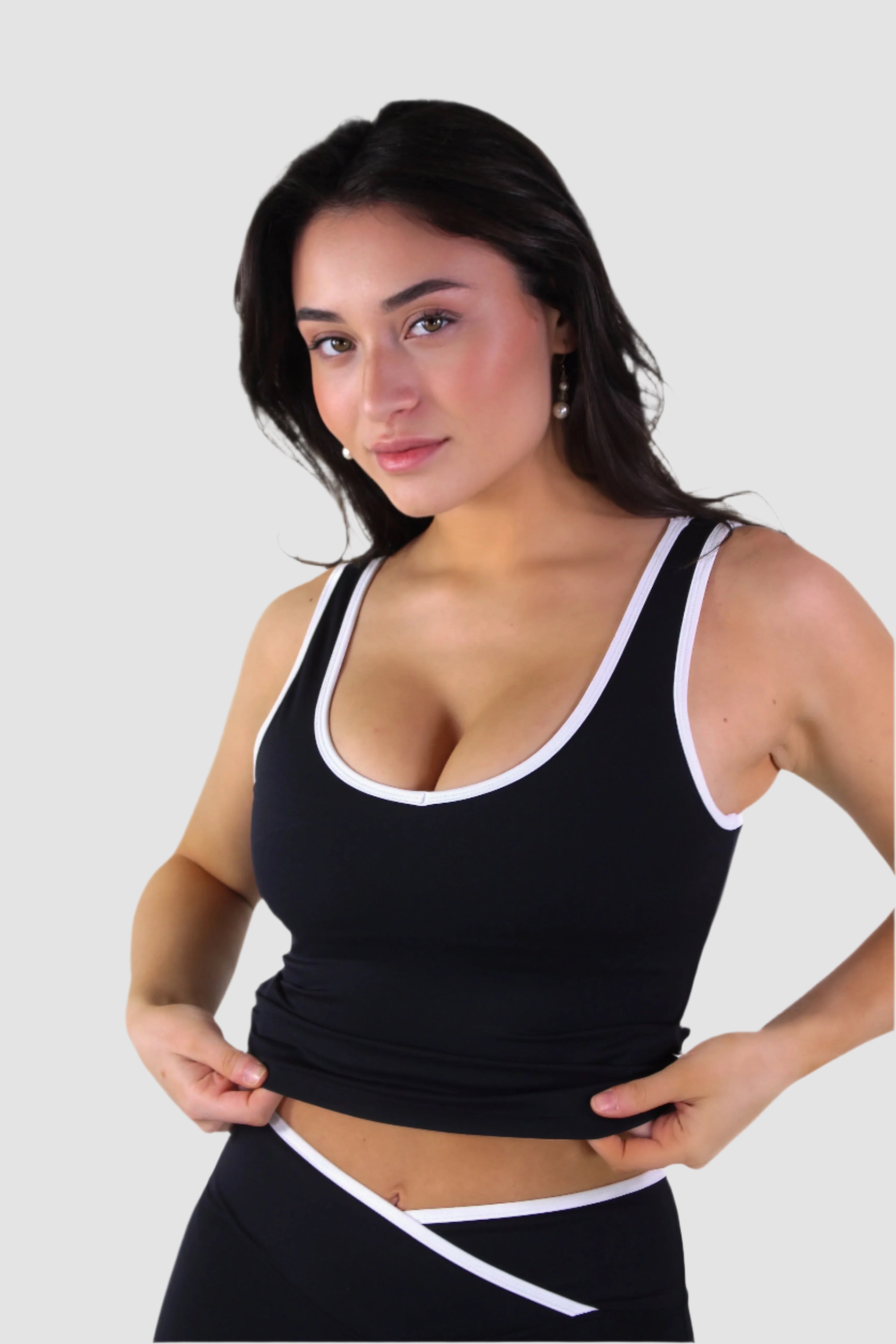 Front angled view of black Aivvia Athletics tank top, lightweight women’s sportswear for training.