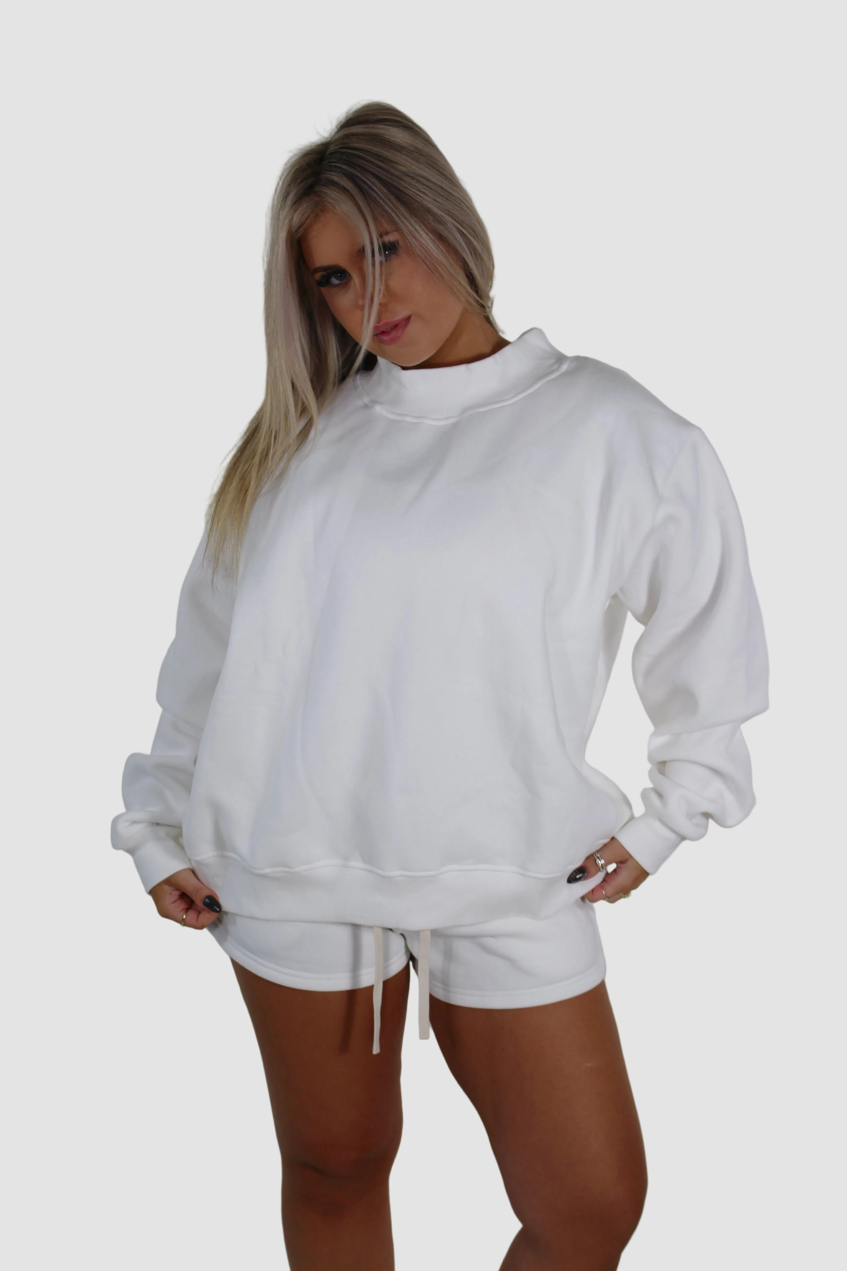 AIVVIA Athletics ASPEN Mock Neck Sweatshirt, oversized fleece sweatshirt