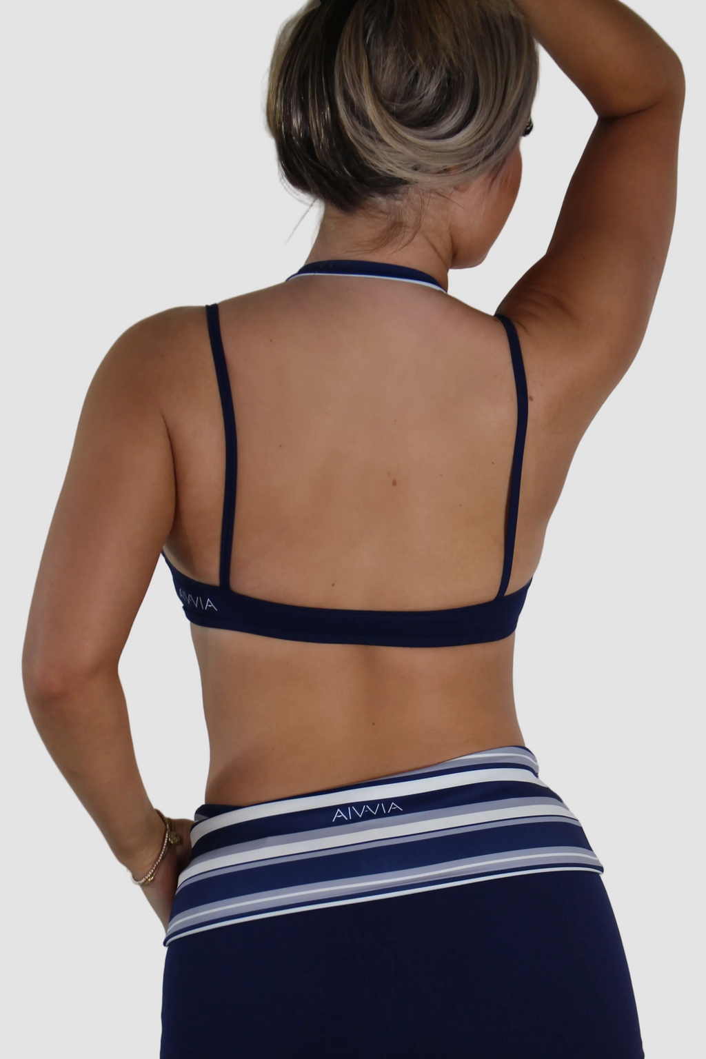 AIVVIA Athletics HARBOR Bra, navy cross back sports bra with contrast underband