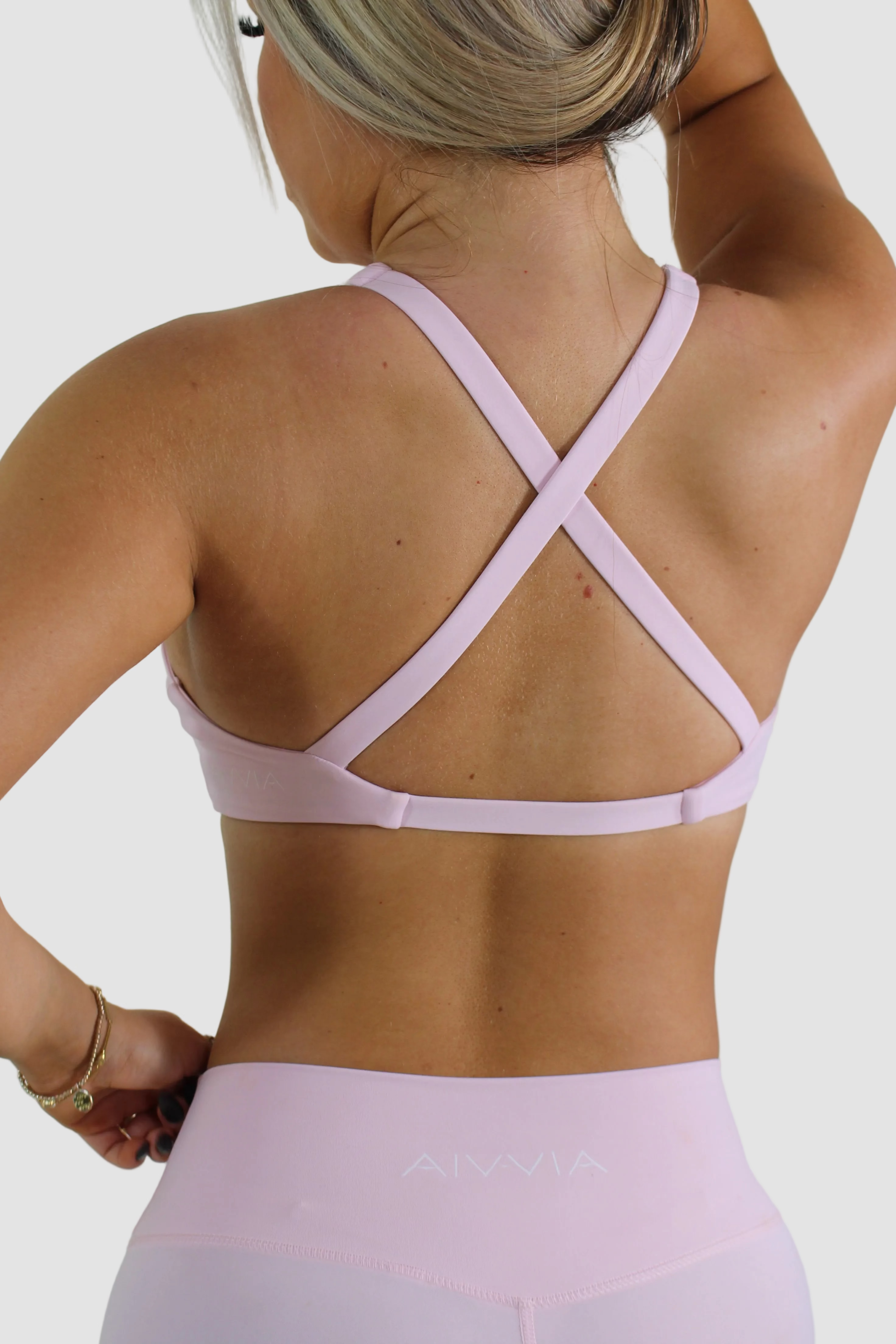 AIVVIA Athletics VIENNA Bra, square neck sports bra