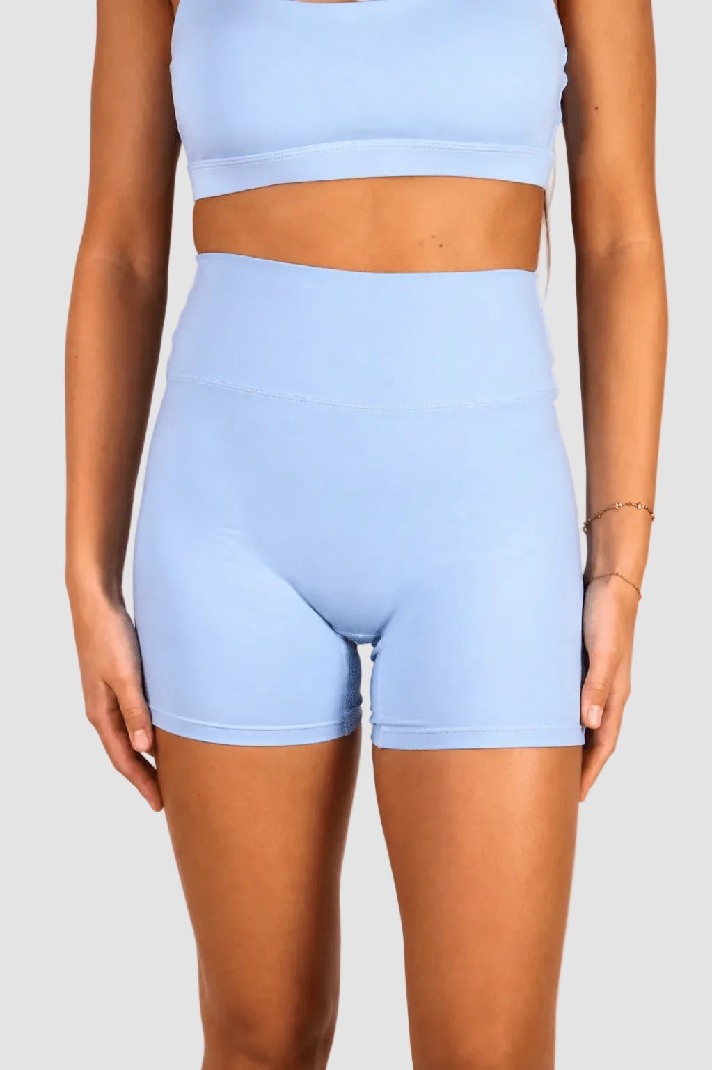 AIVVIA Cloud Shorts, shorts — made-to-order women's activewear (front view)