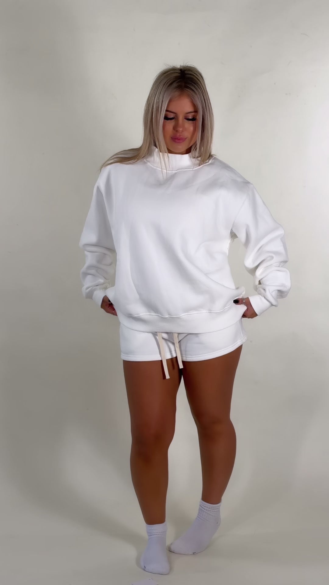 ASPEN MOCK NECK SWEATSHIRT